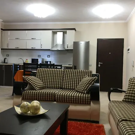 Sunny Apartment Vlorë
