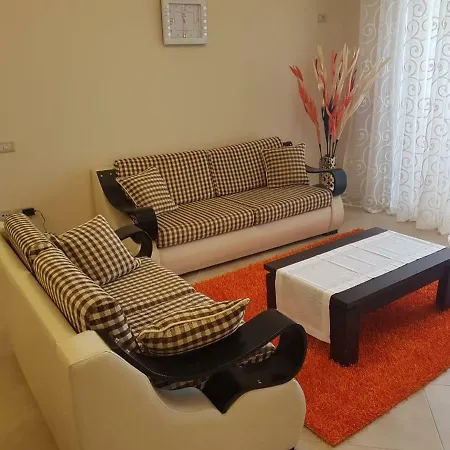 Sunny Apartment *